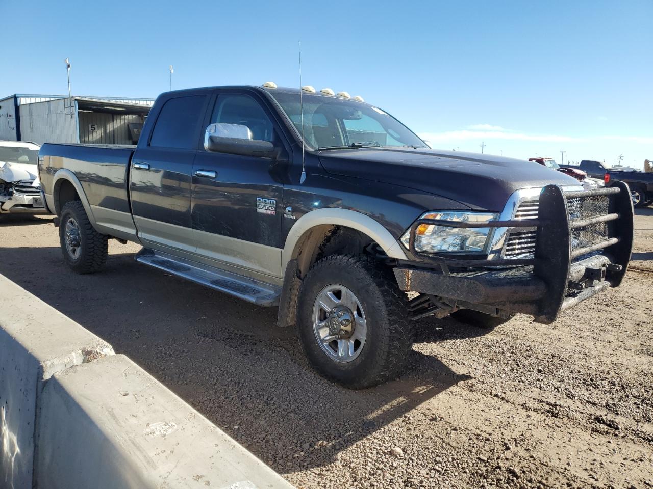 Dodge Ram 3500 Image 2