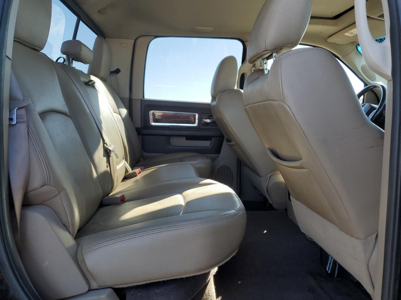 Dodge Ram 3500 Image 7