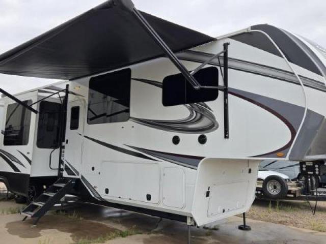  Salvage Grand Design Solitude