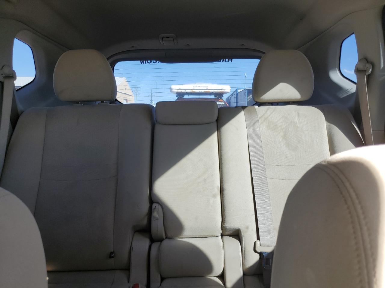 Nissan Rogue S Image 9