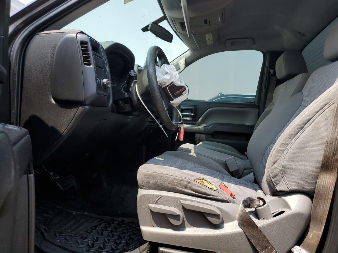 GMC Sierra C1500 Image 4