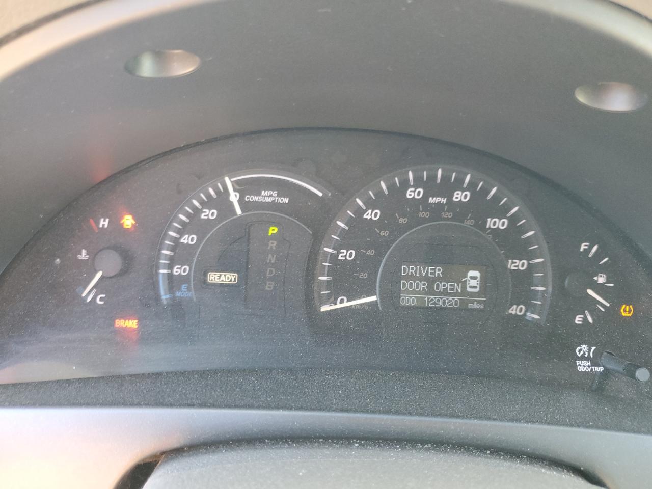 Toyota Camry Hybrid Image 10