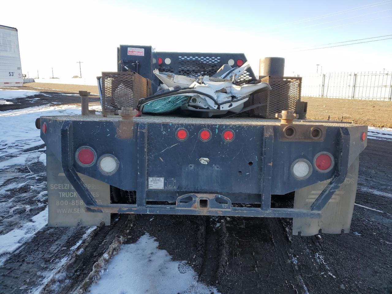 Ford F-450 Super Duty Image 4