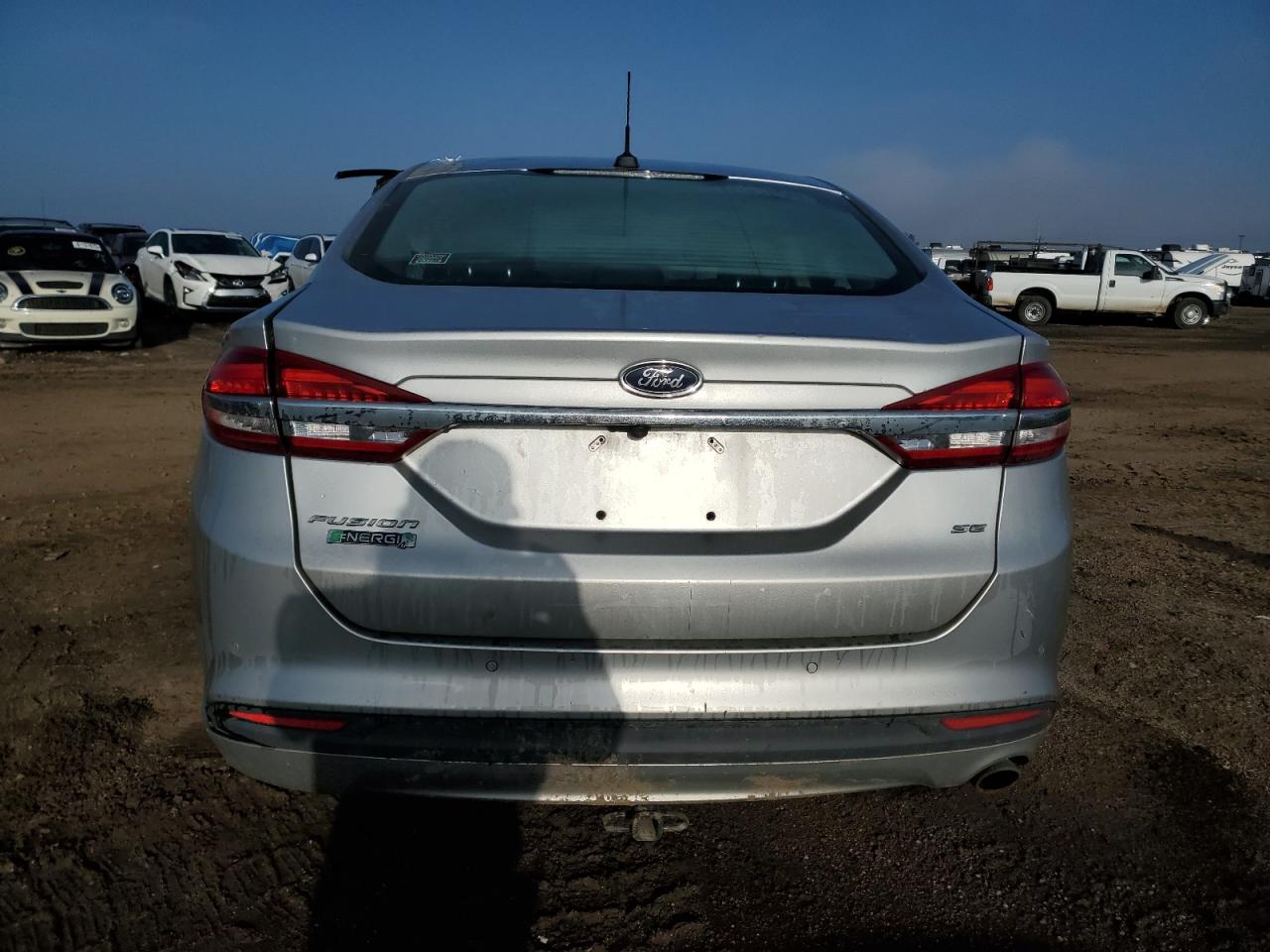 Ford Fusion Se Phev Image 4