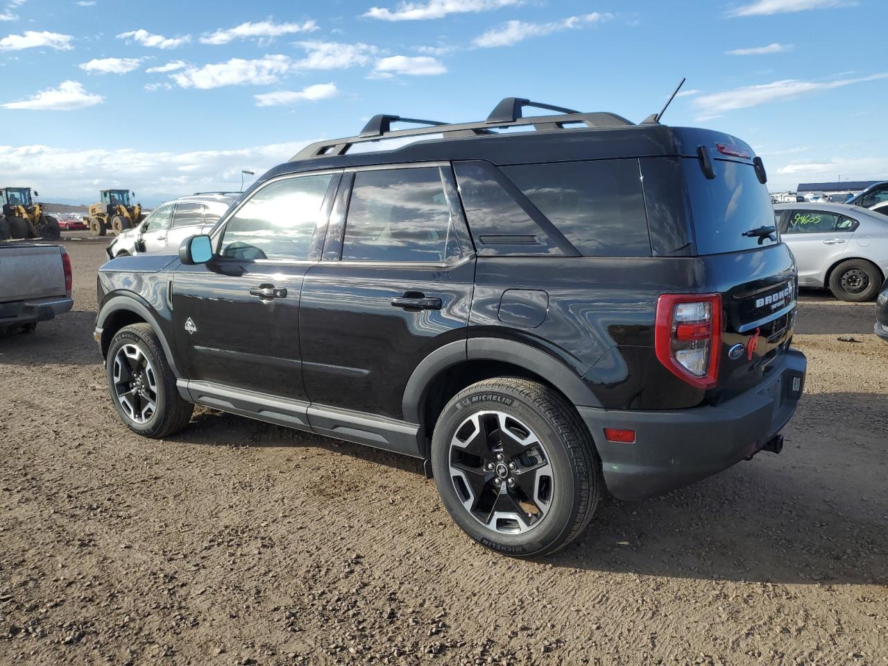 Ford Bronco Outer Banks Image 5