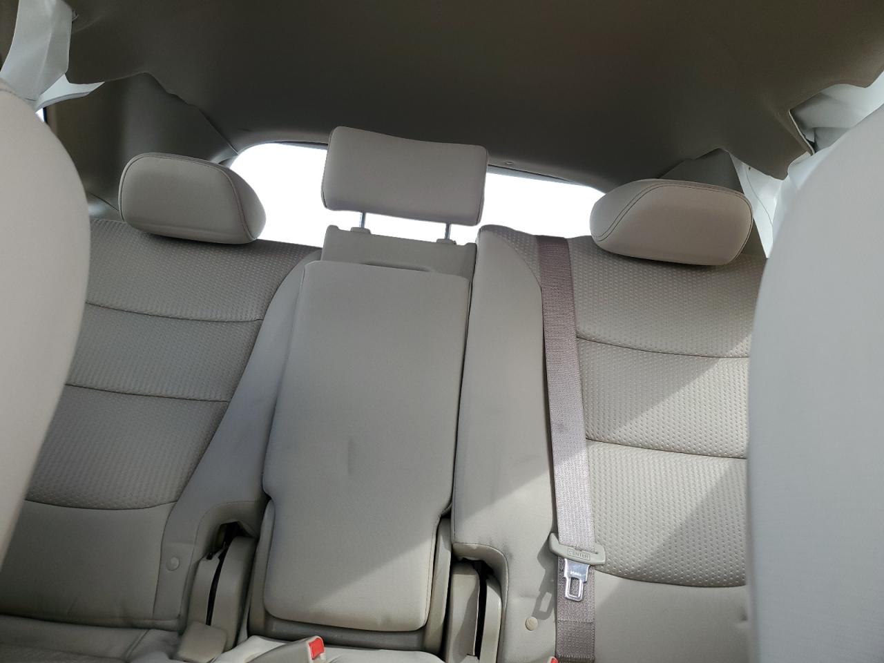 Kia Sorento Base Image 5