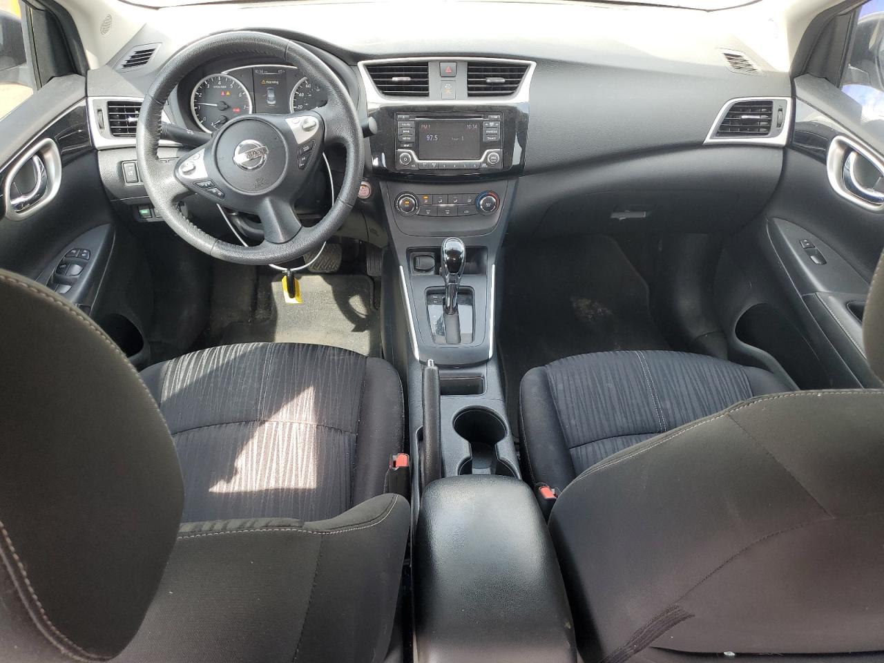 Nissan Sentra S Image 12