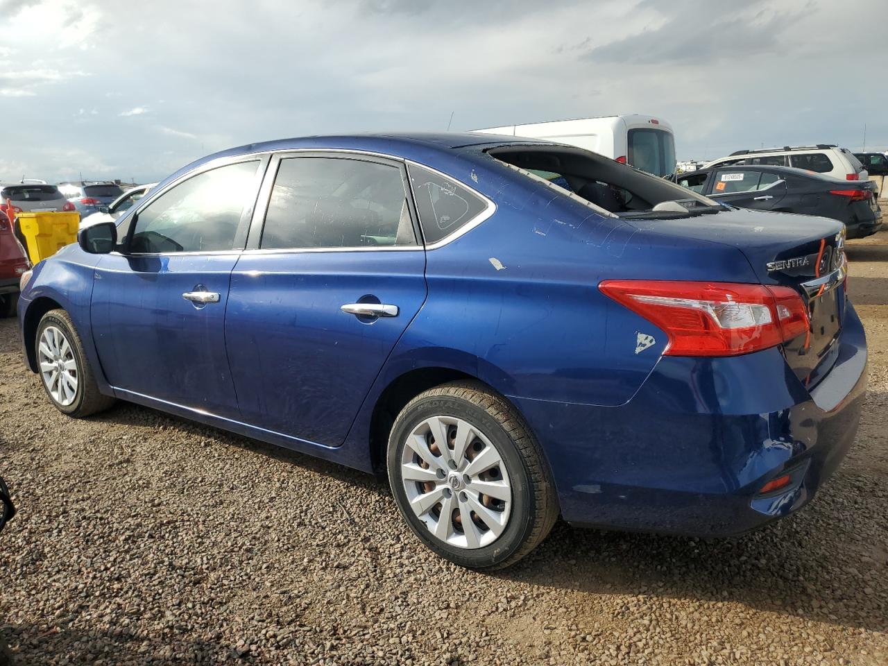 Nissan Sentra S Image 12