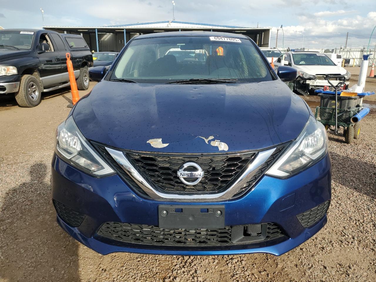 Nissan Sentra S Image 9