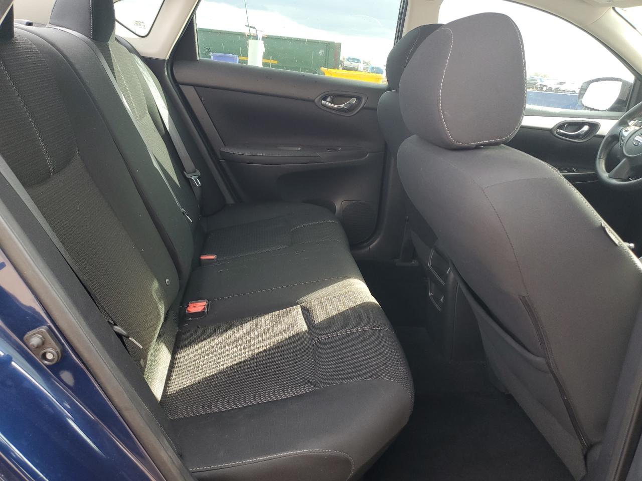 Nissan Sentra S Image 7