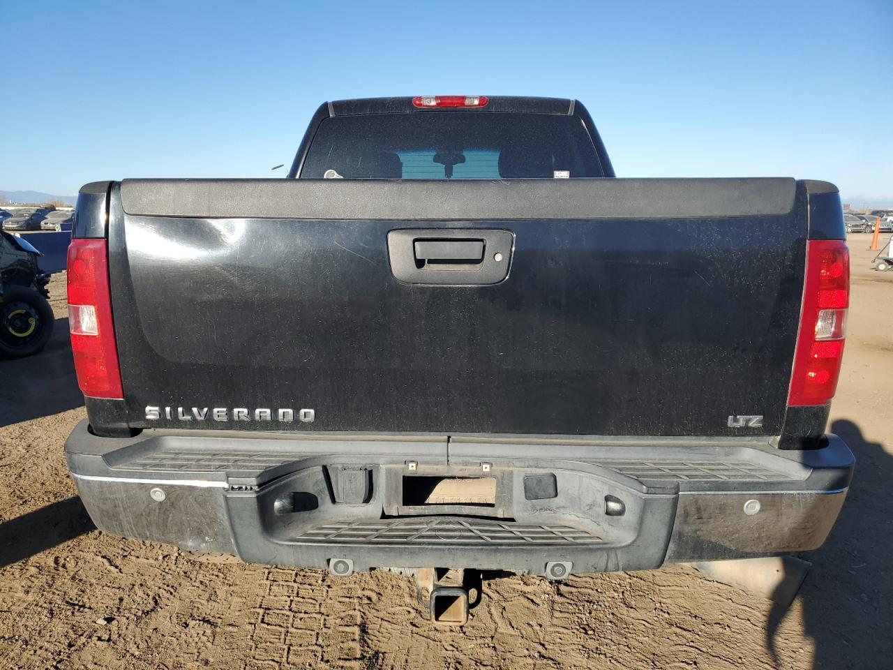 Chevrolet Silverado K2500 Heavy Duty Image 11
