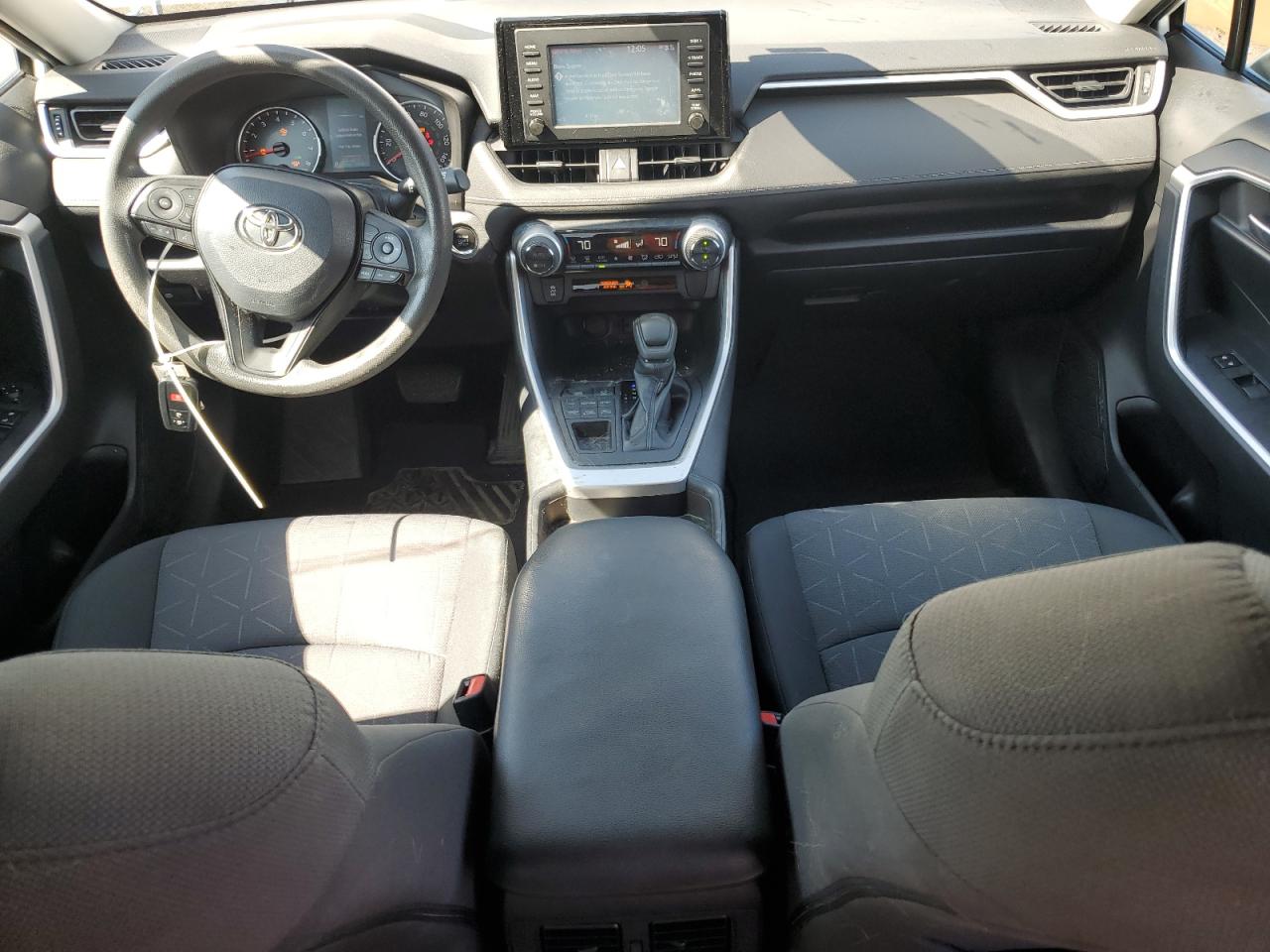 Toyota RAV4 Xle Image 7