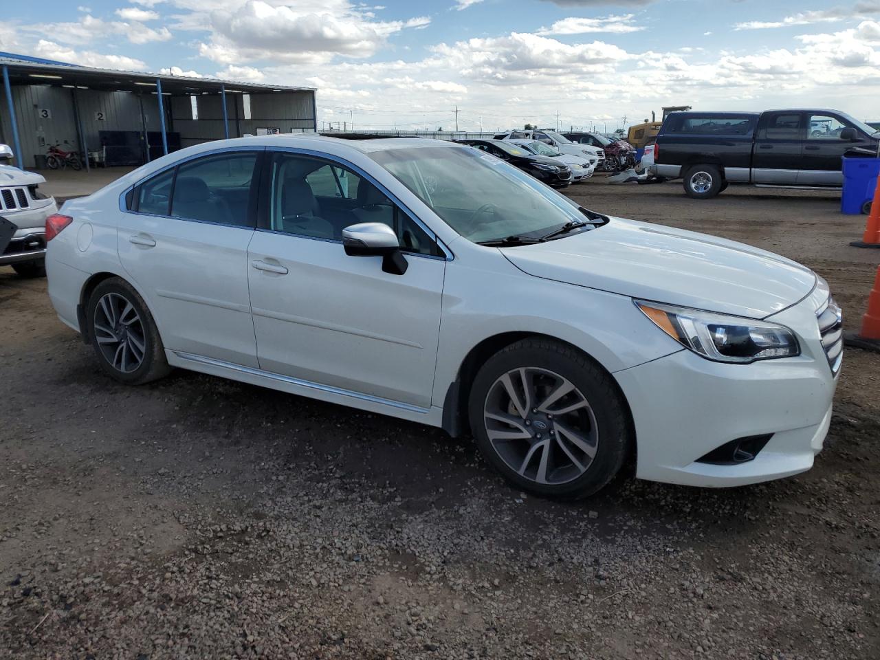 Subaru Legacy Sport Image 4