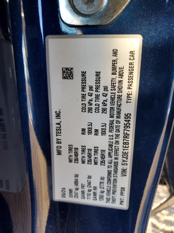 Tesla Model 3 Image 12