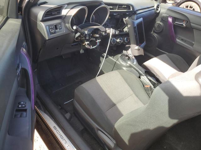 Toyota Scion Image 9