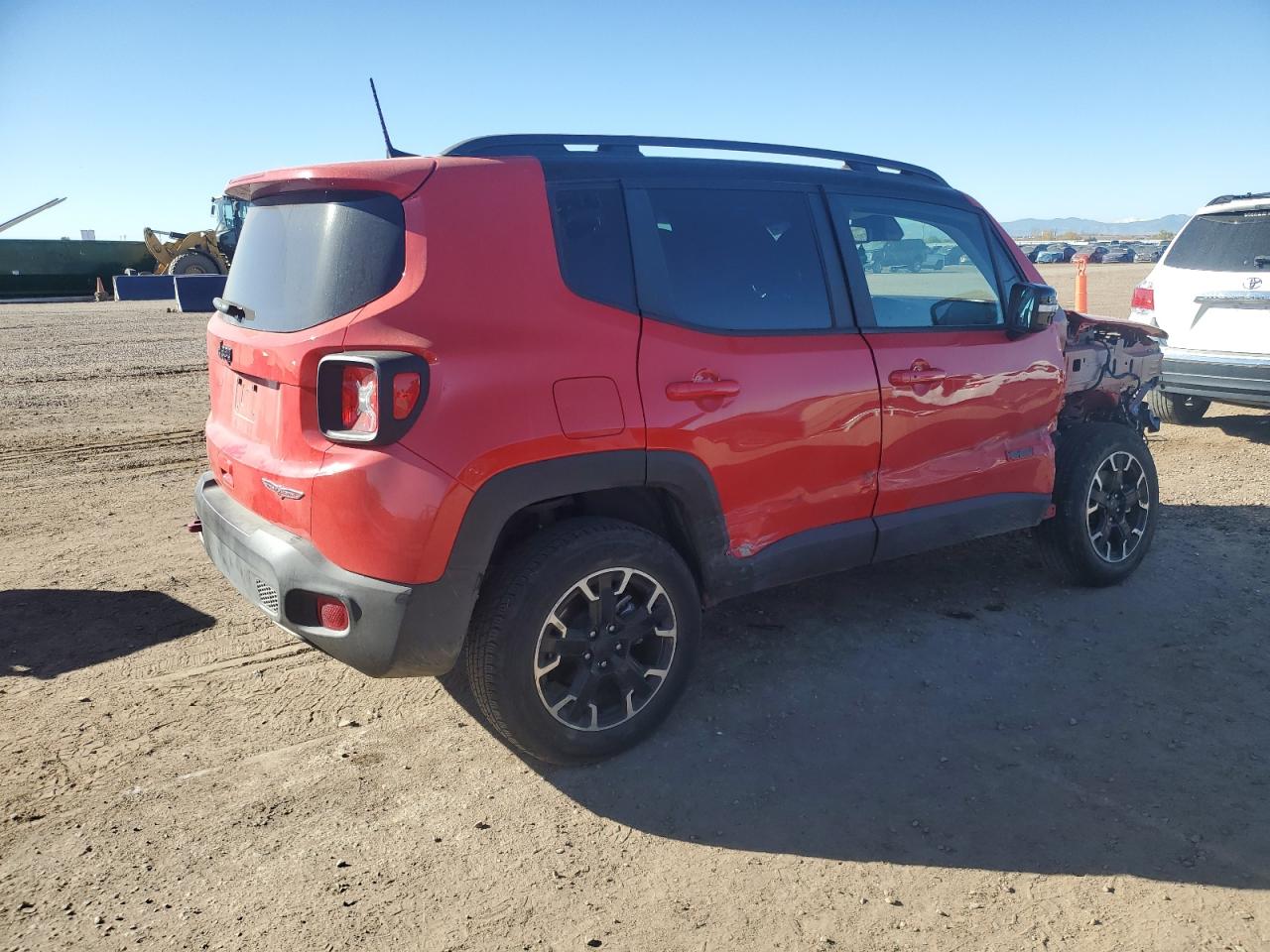 Jeep Renegade Trailhawk Image 5