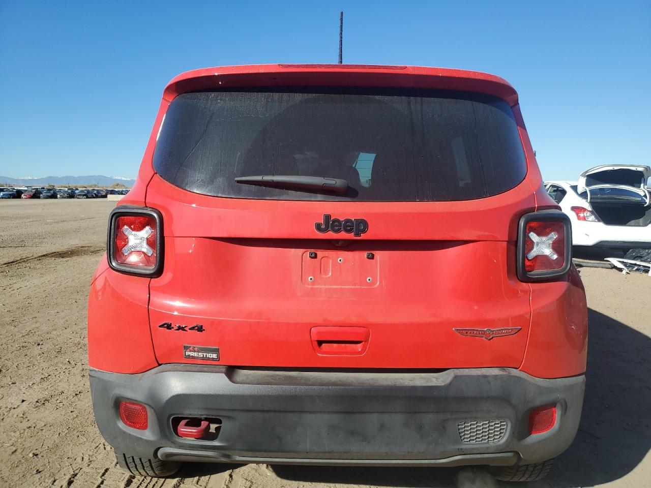 Jeep Renegade Trailhawk Image 7