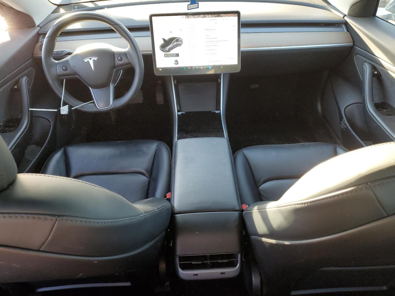 Tesla Model 3 Image 7