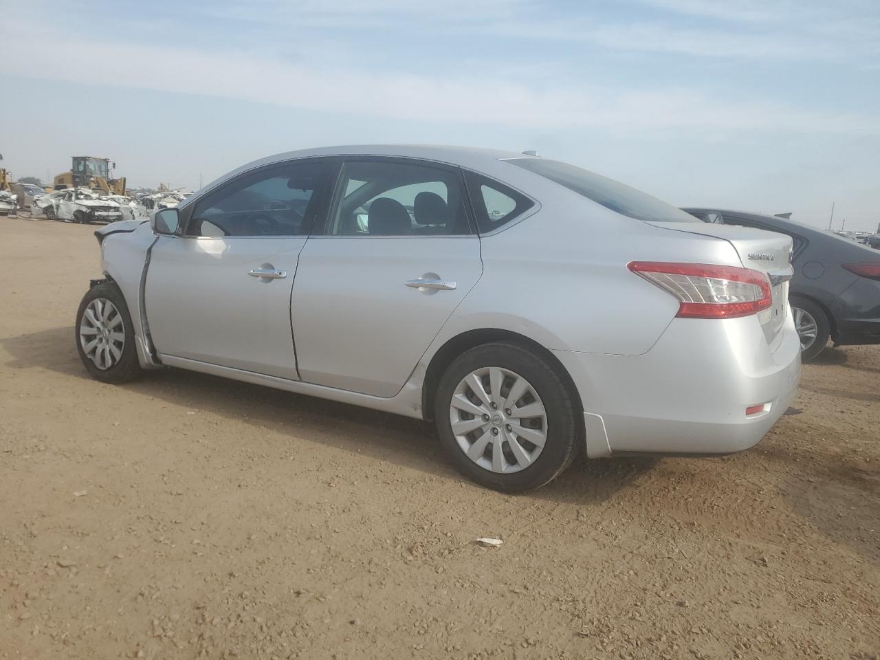 Nissan Sentra S Image 2