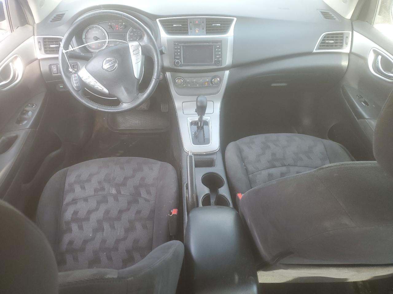 Nissan Sentra S Image 12
