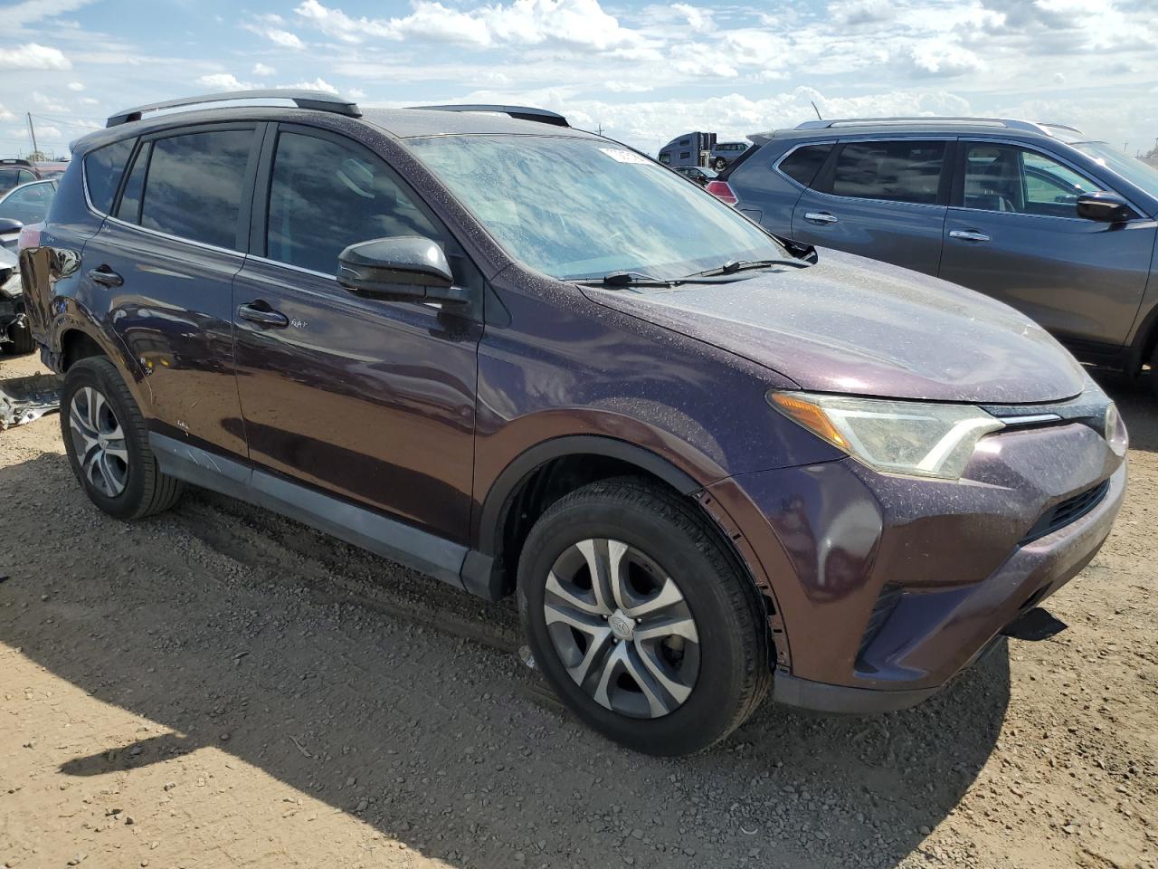 Toyota RAV4 Le Image 11