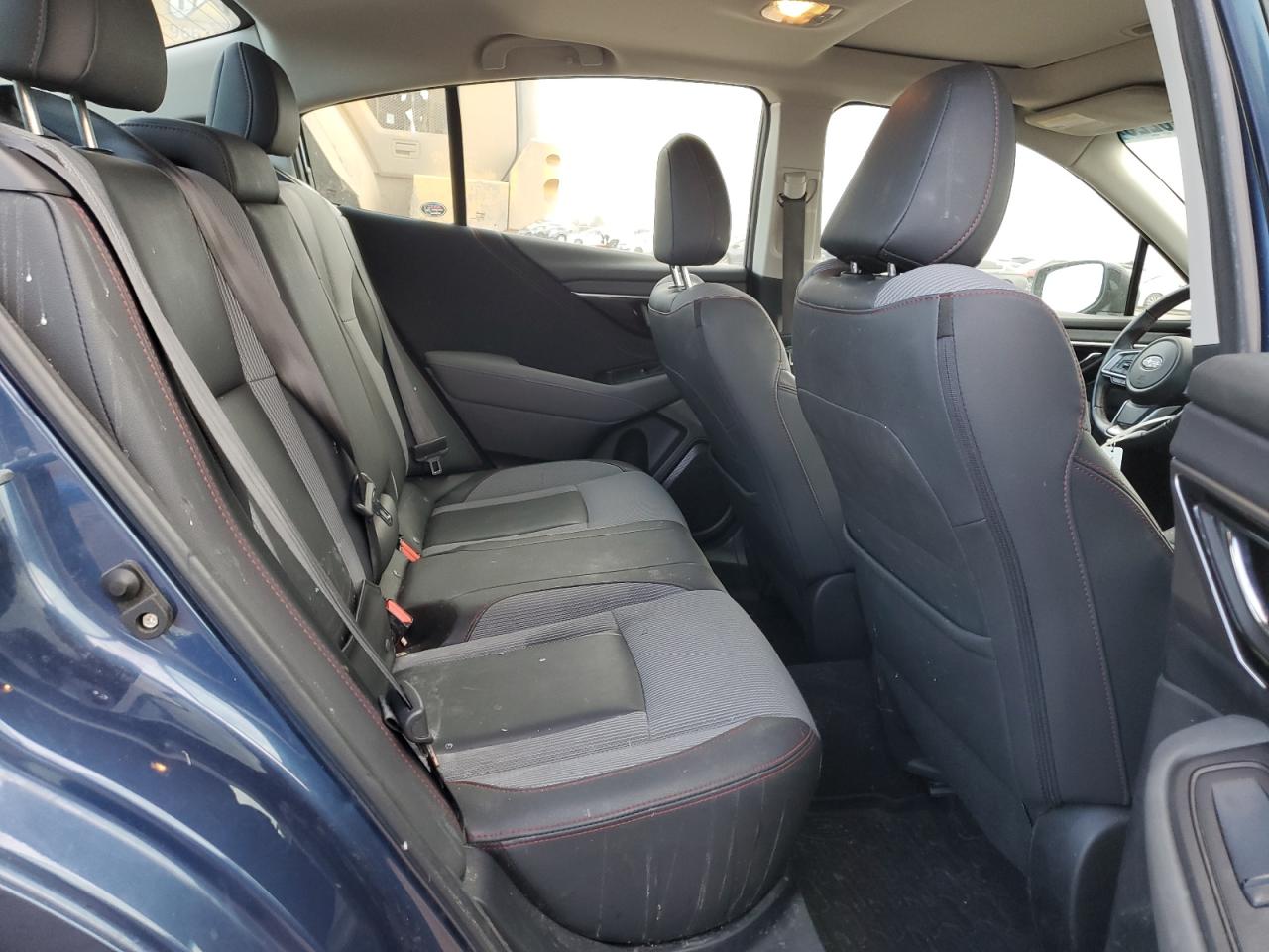 Subaru Legacy Sport Image 9