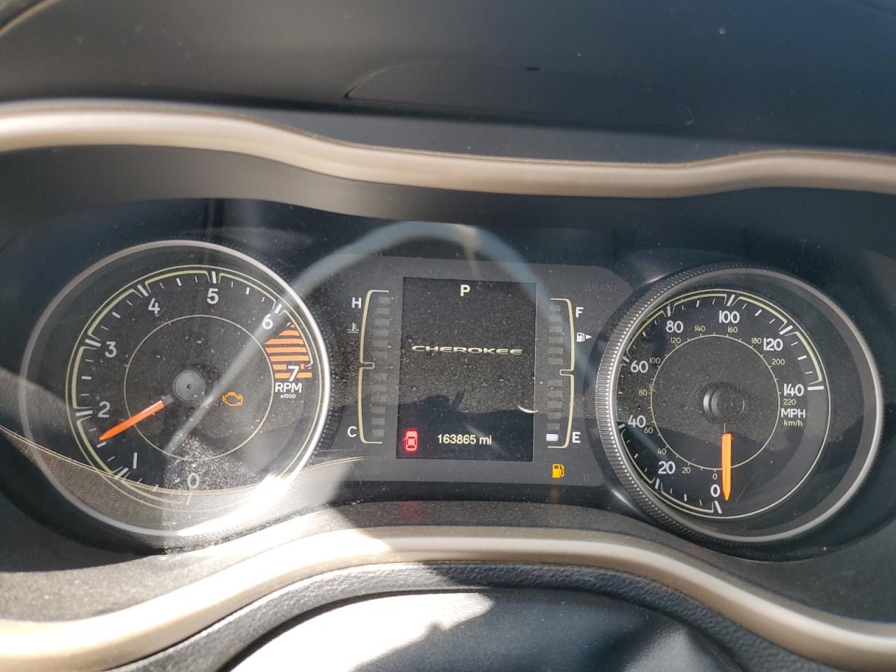 Jeep Grand Cherokee Latitude Image 11