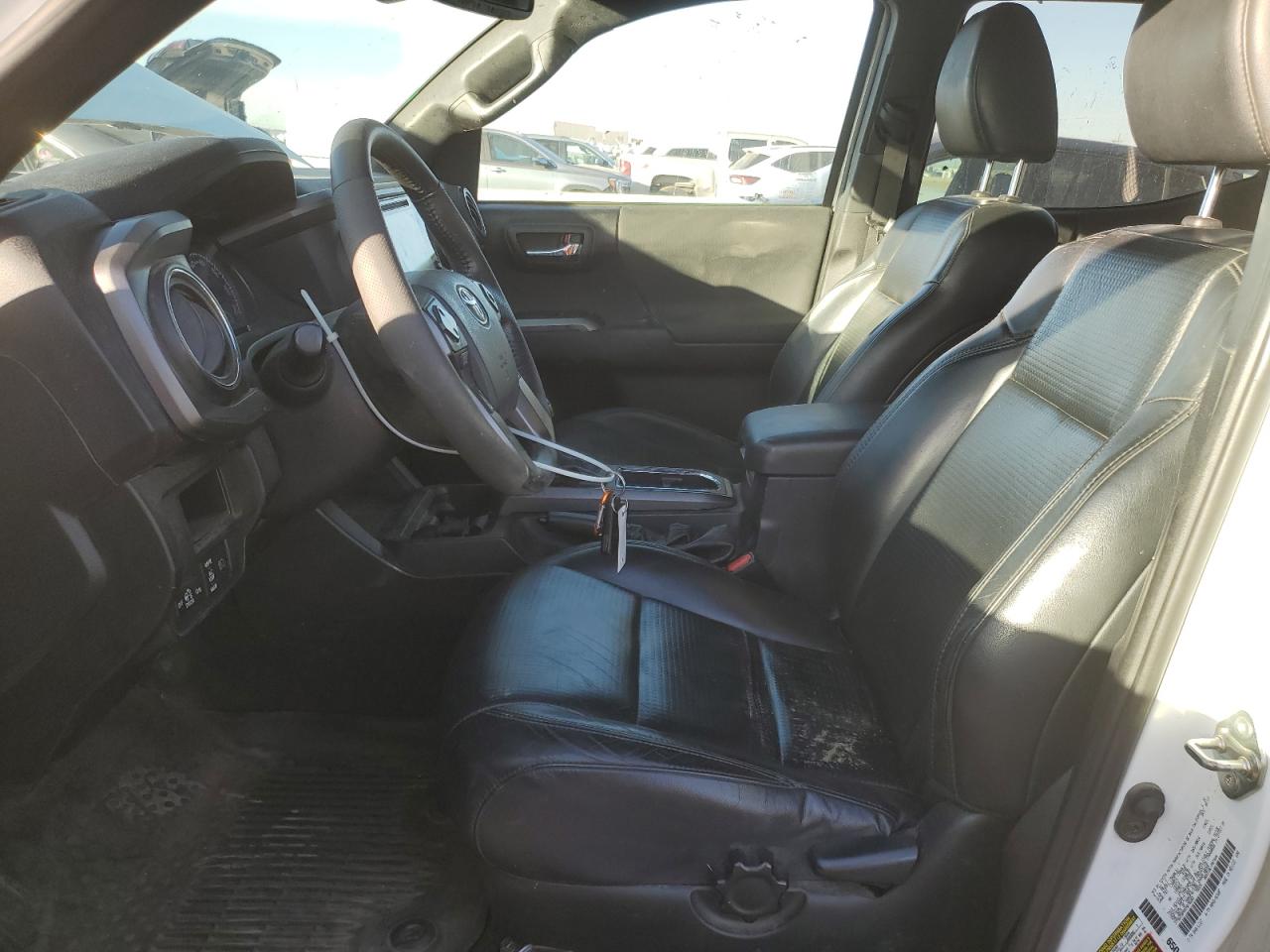 Toyota Tacoma Double Cab Image 5