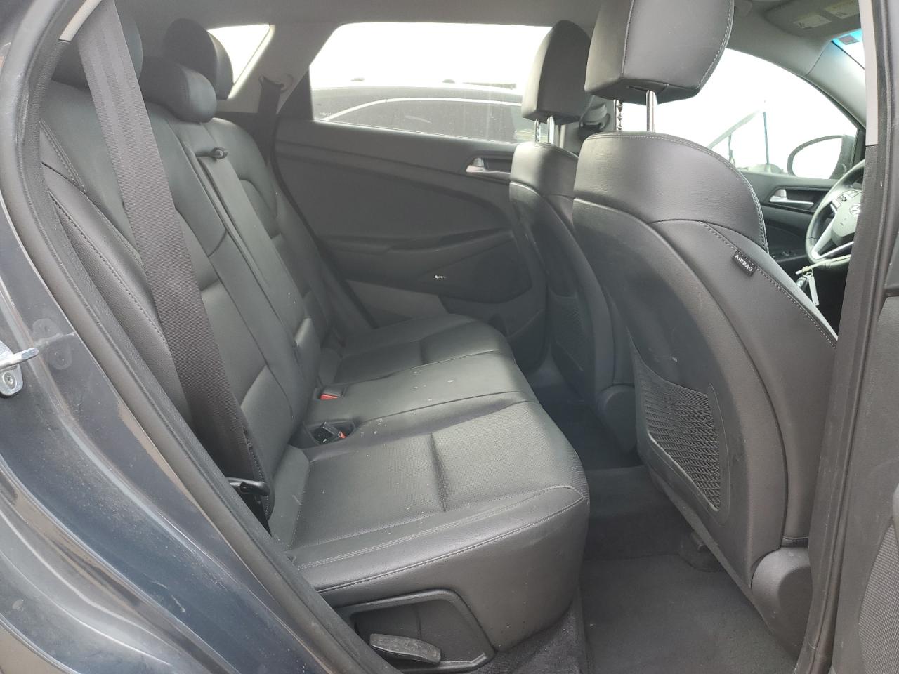 Hyundai TUCSON Limited Image 13