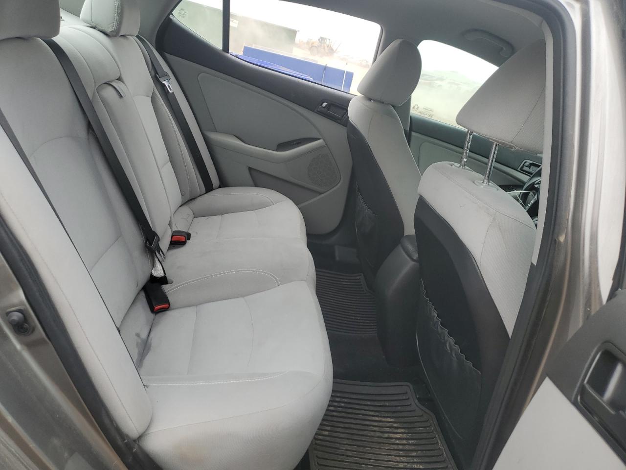 Kia Optima Lx Image 8