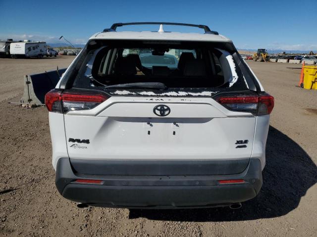Toyota RAV4 Xle Premium Image 9