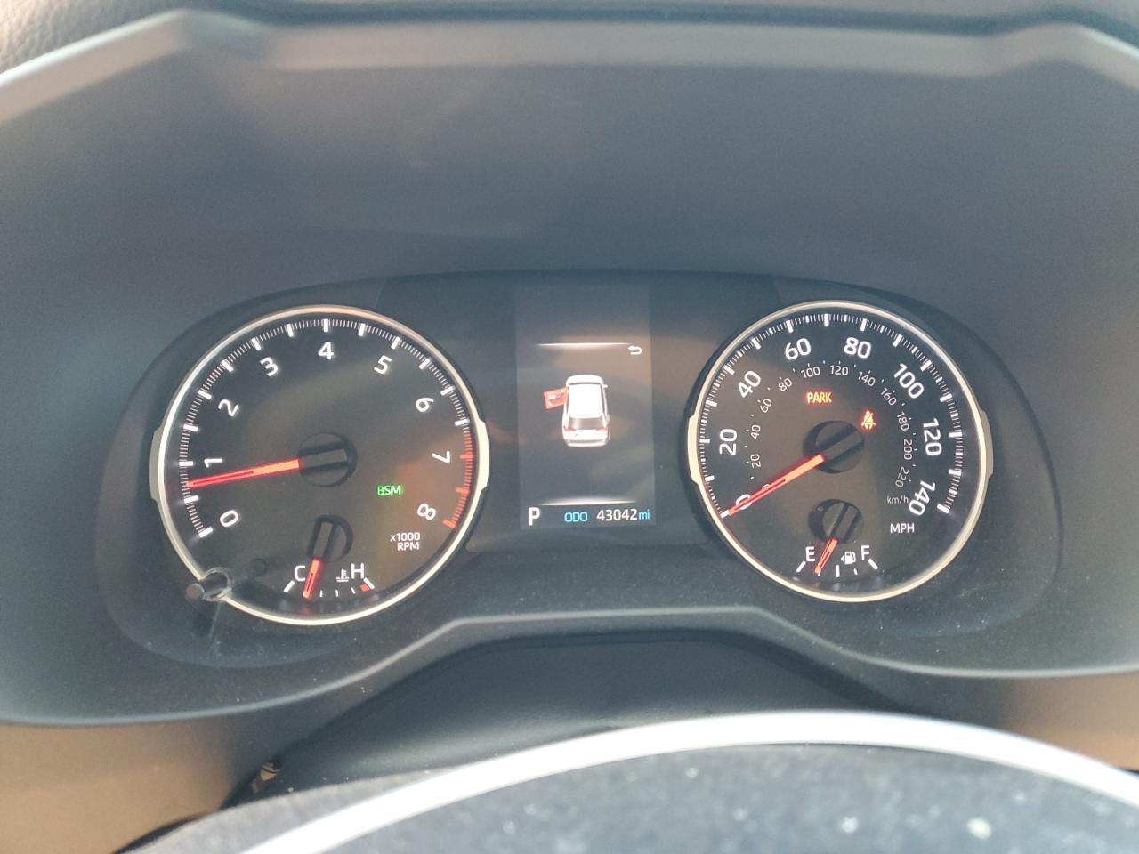 Toyota RAV4 Xle Premium Image 4