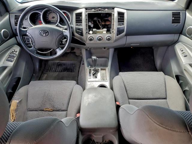 Toyota Tacoma Double Cab Image 7