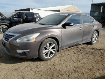  Salvage Nissan Altima
