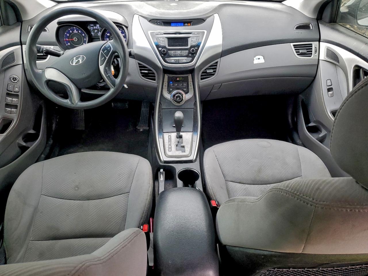 Hyundai ELANTRA Gls Image 2