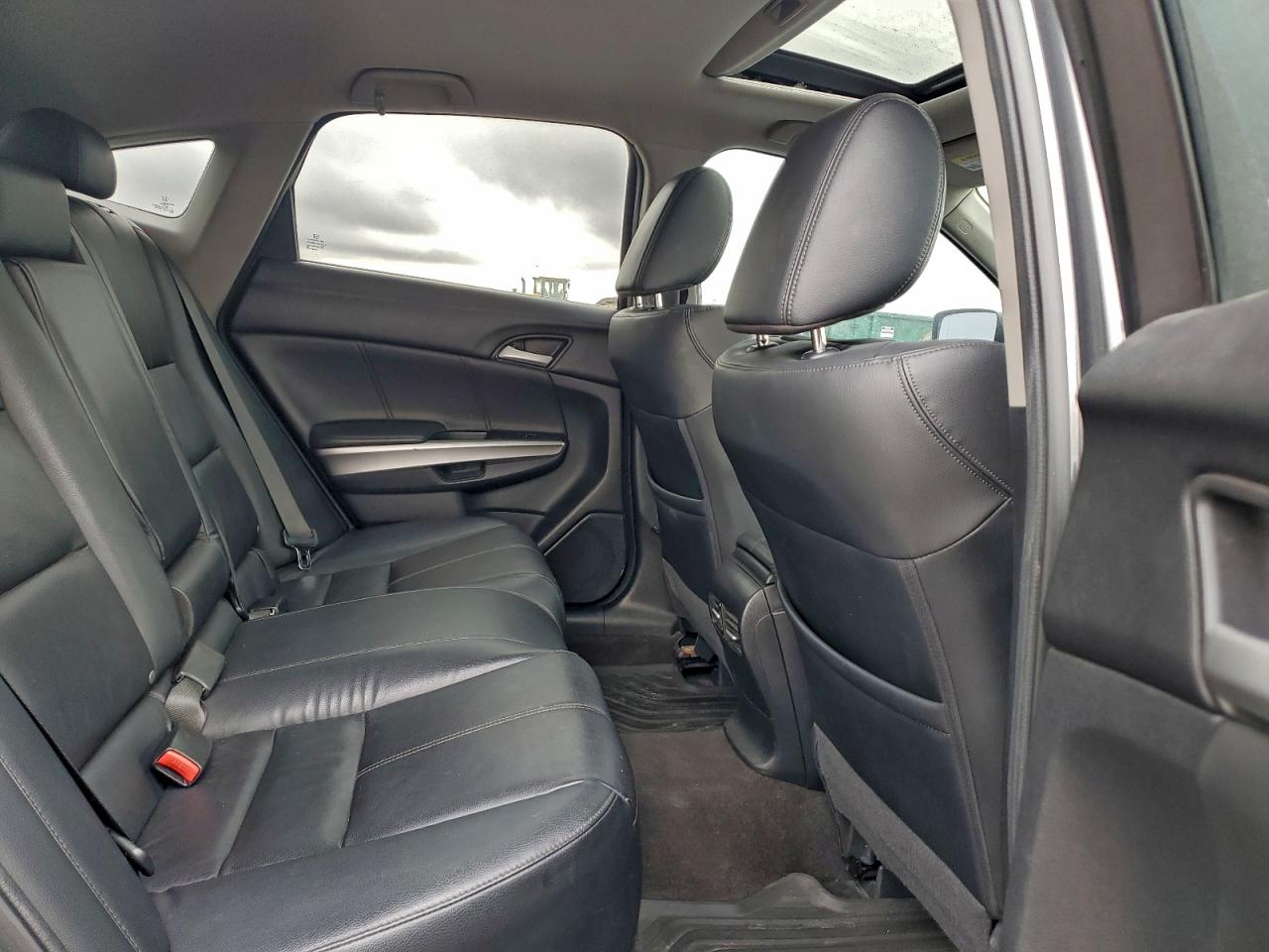 Honda Crosstour Exl Image 8