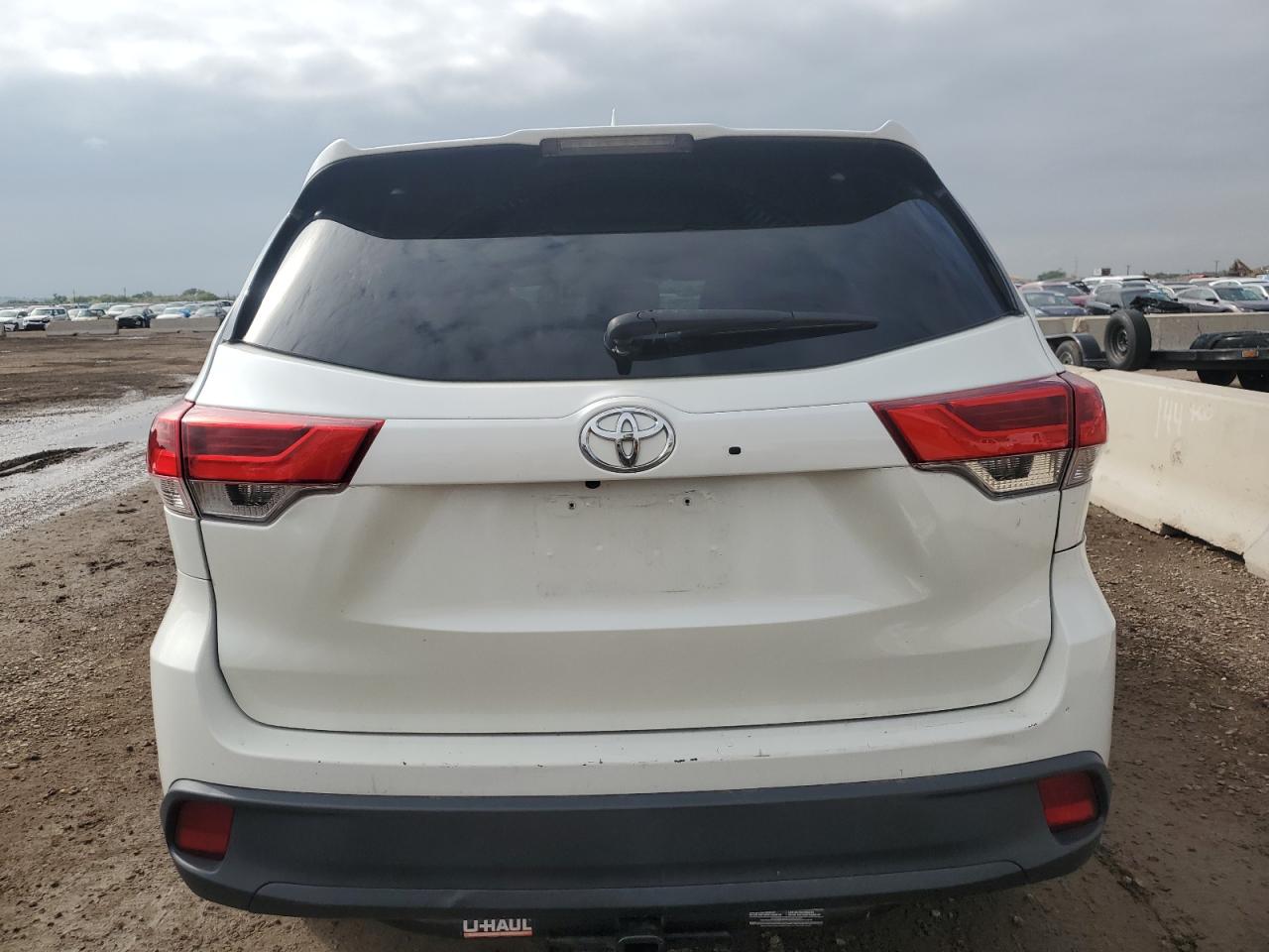Toyota Highlander Se Image 6