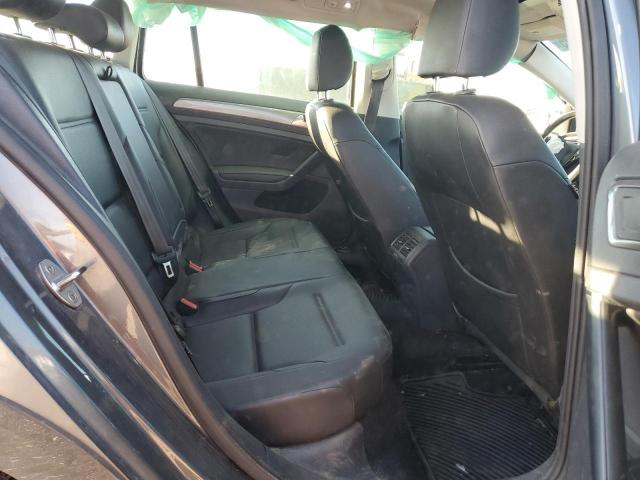 Volkswagen Golf S Image 12