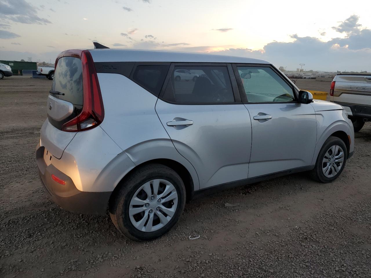 Kia Soul Lx Image 2