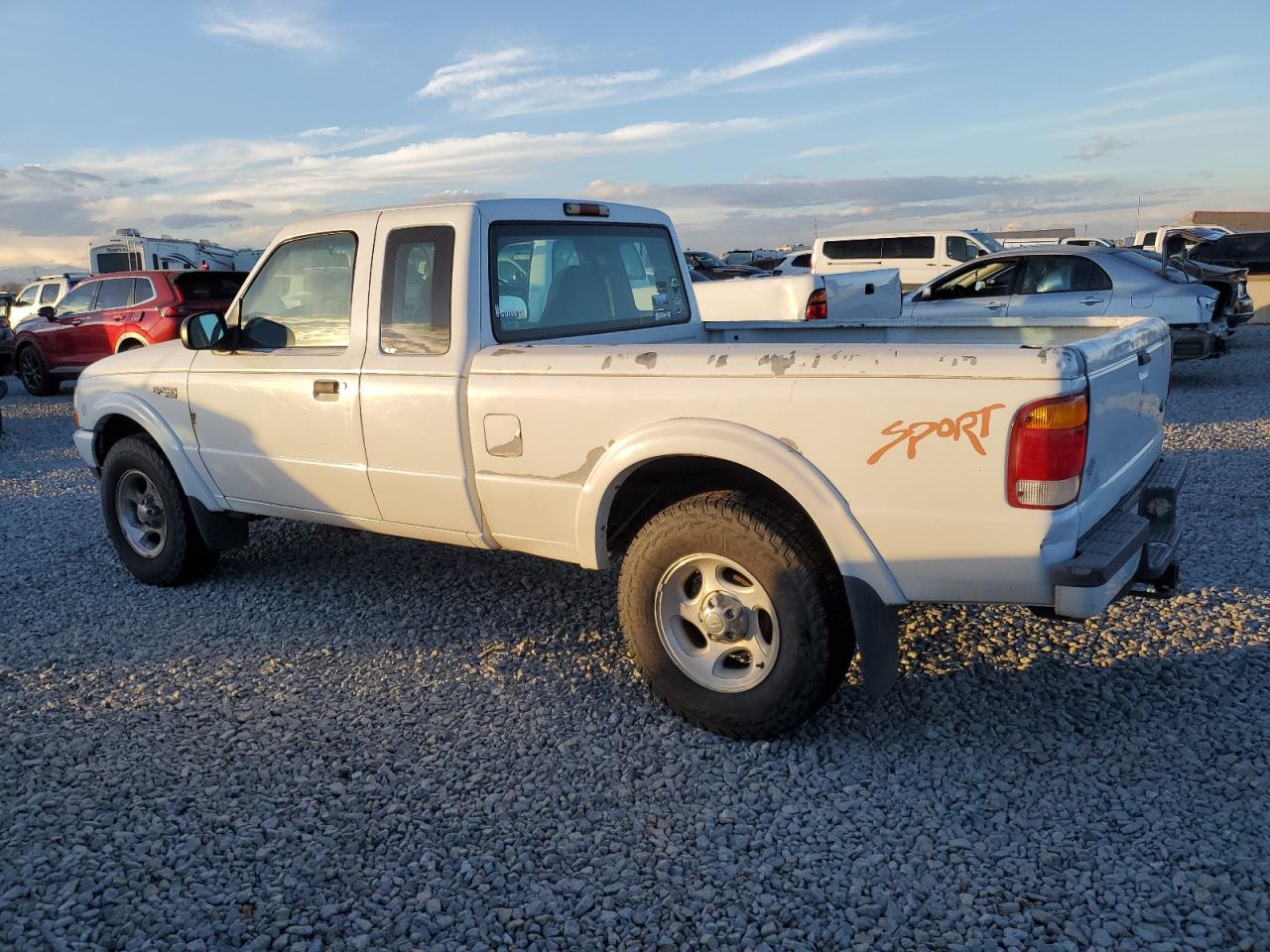 Ford Ranger Super Cab Image 2