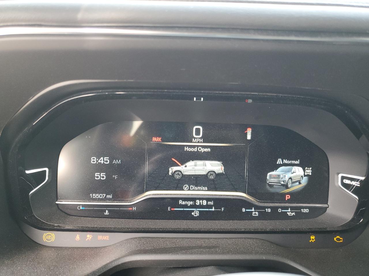 GMC Yukon Denali Image 8