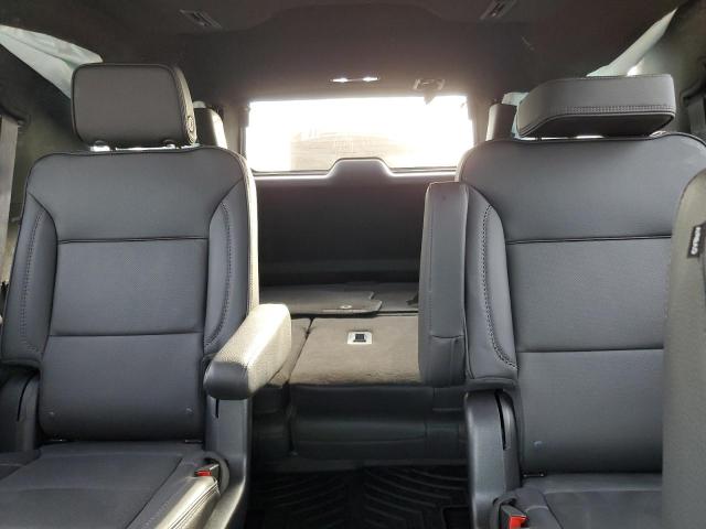 GMC Yukon Denali Image 7