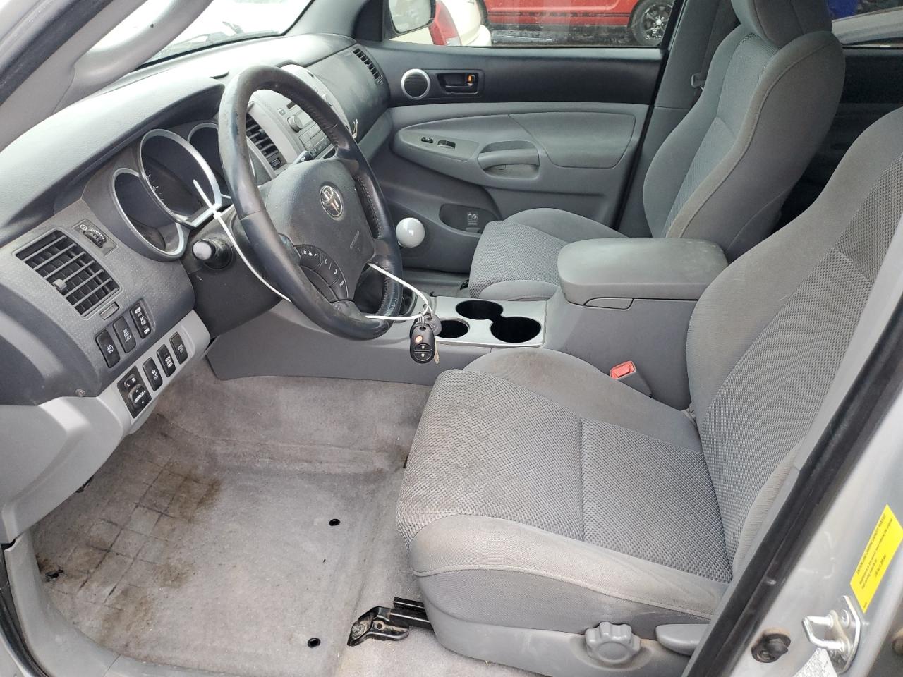 Toyota Tacoma Double Cab Image 12