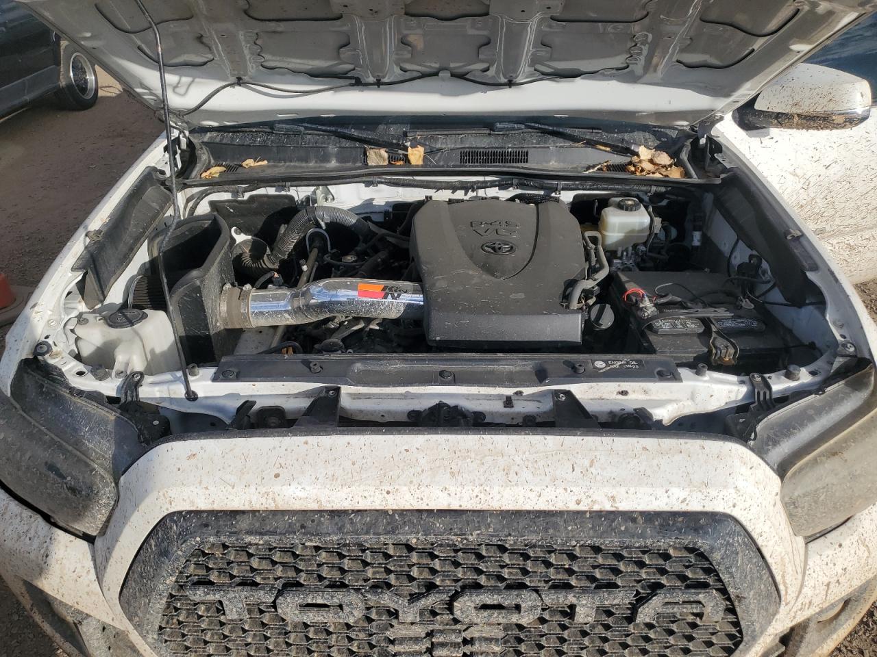 Toyota Tacoma Double Cab Image 9