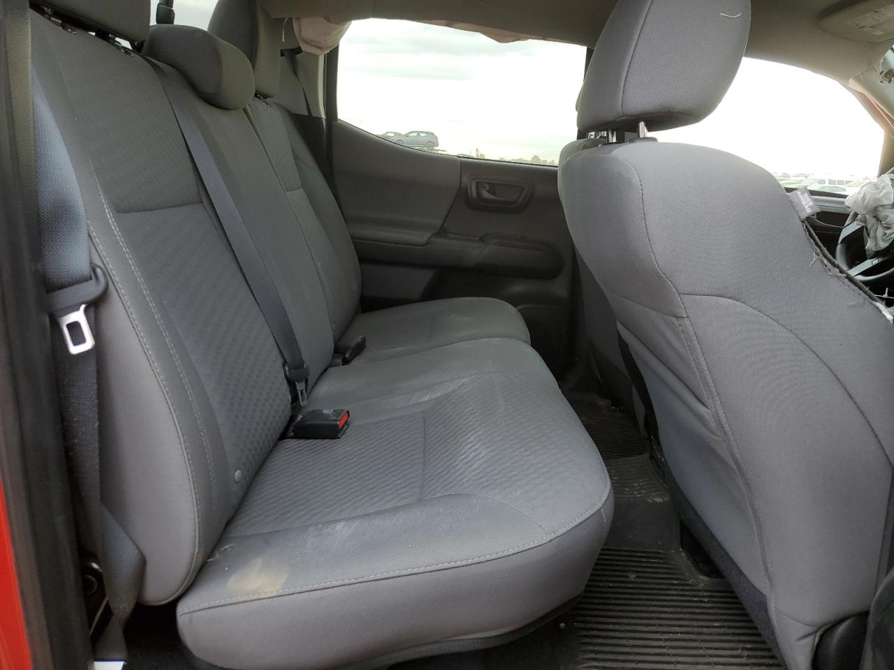 Toyota Tacoma Double Cab Image 8