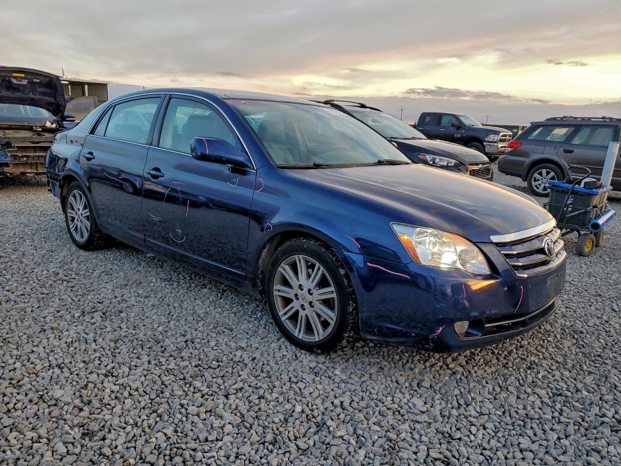 Toyota Avalon Xl Image 10