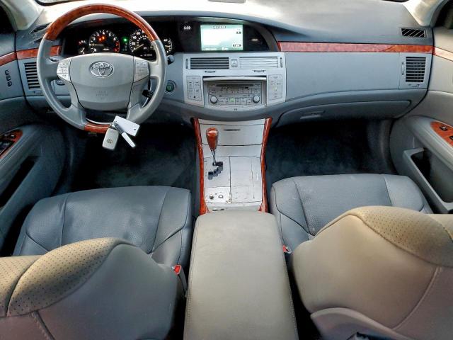 Toyota Avalon Xl Image 2