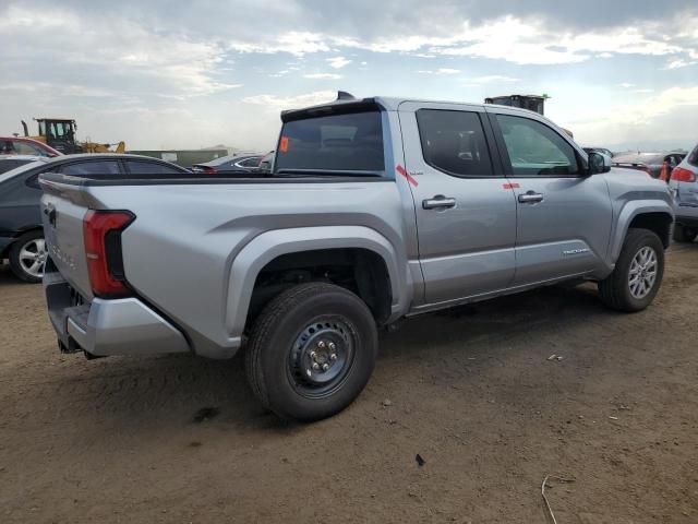 Toyota Tacoma Double Cab Image 3