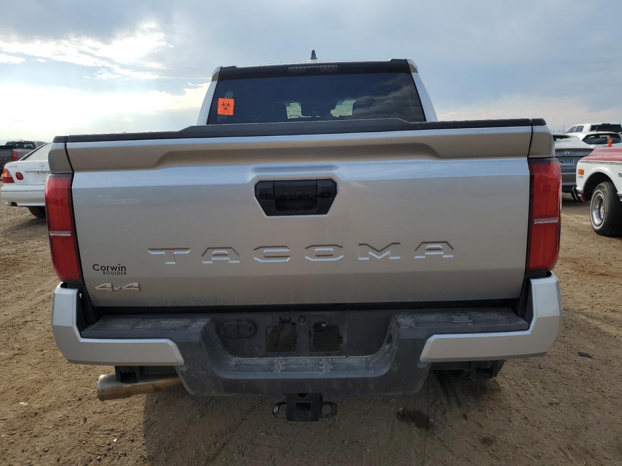 Toyota Tacoma Double Cab Image 4