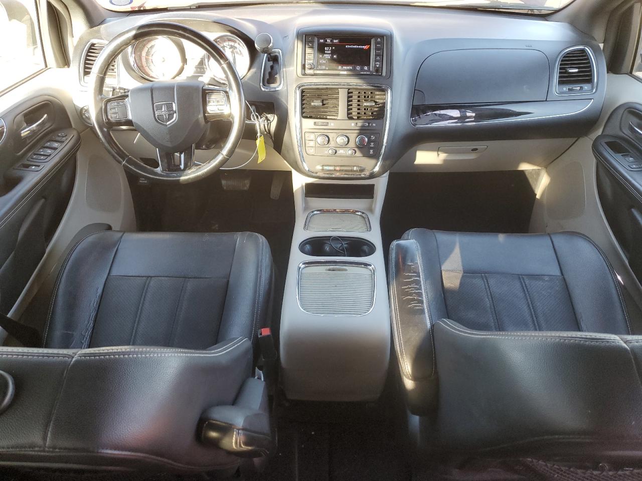 Dodge Caravan Sxt Image 11